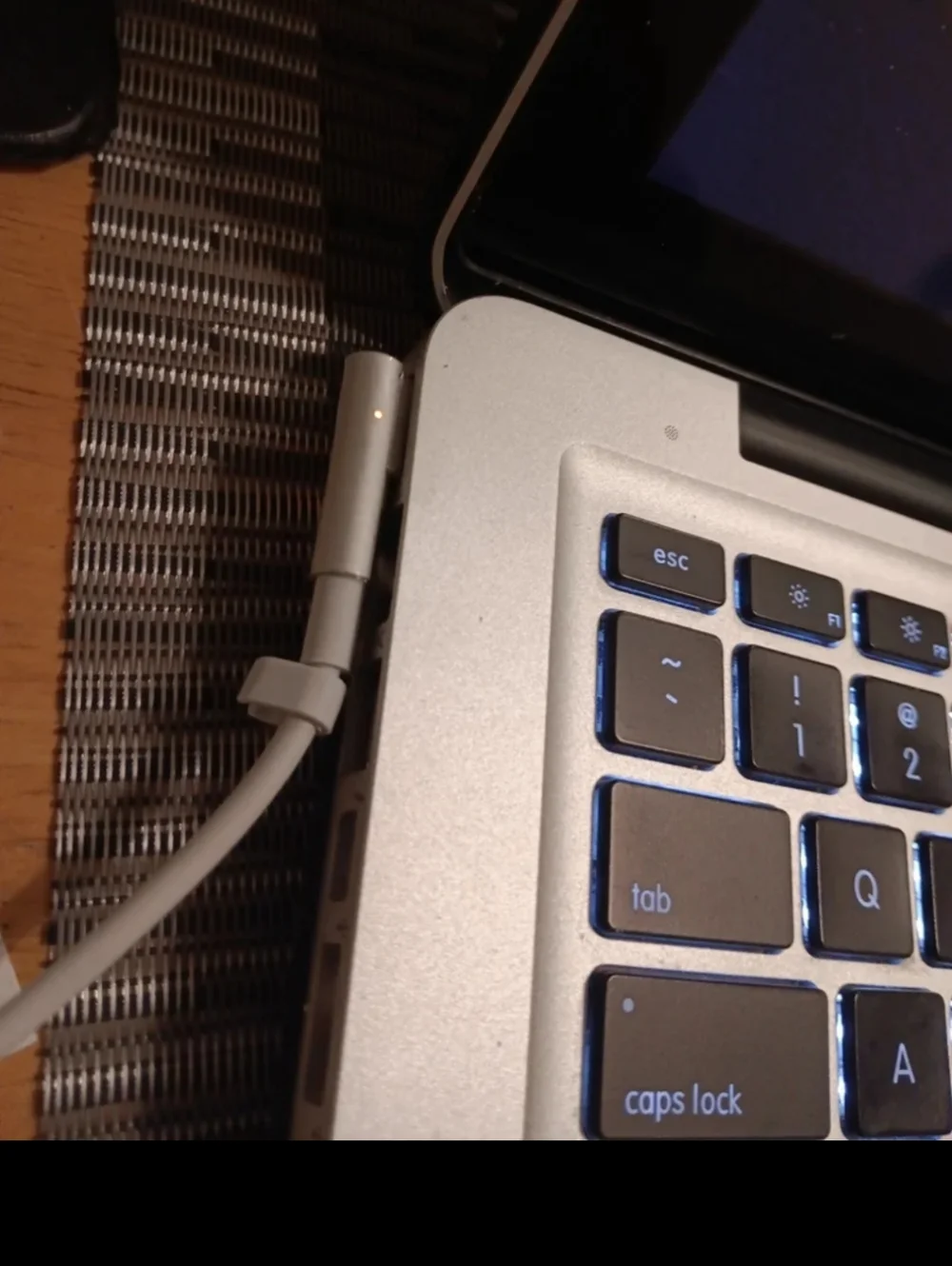 MacBook pro 2012 13 inch i5 SSD 500GB LOGIC PRO X,, Office installed